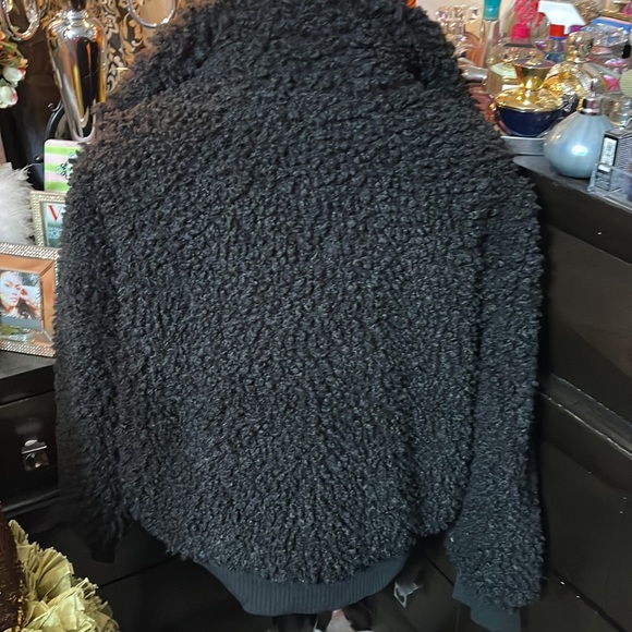 Winter coat - Picture 6 of 7